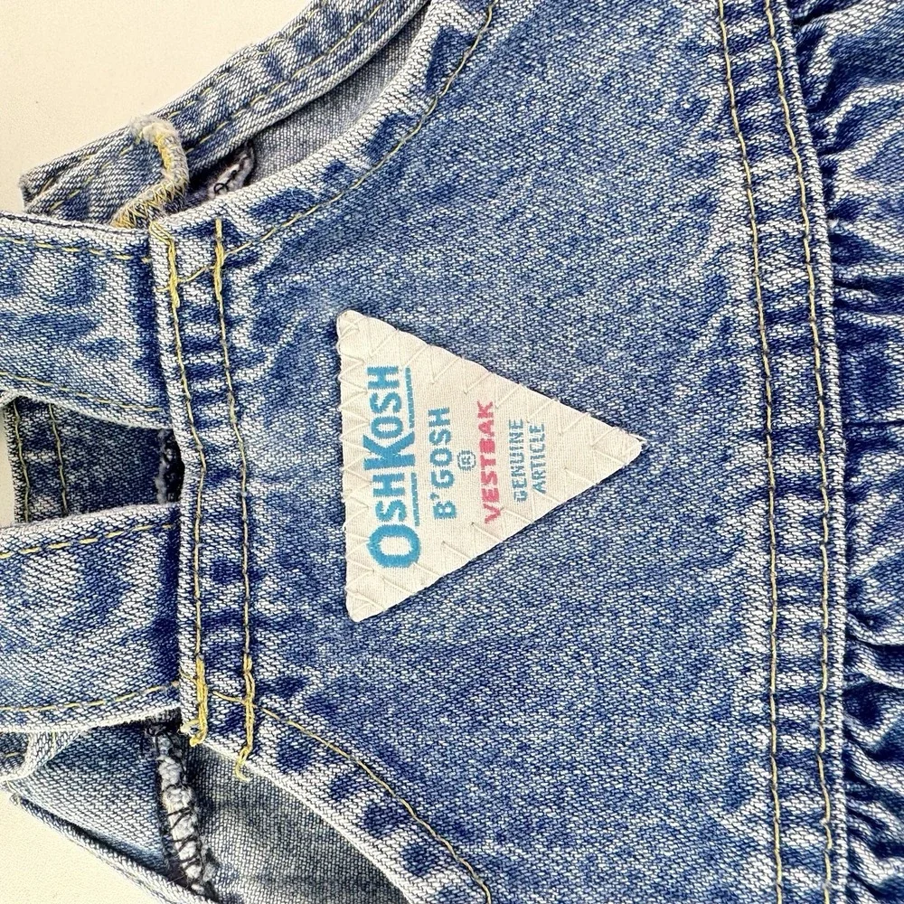 Oshkosh B'Gosh Vintage Infant Girls Light Wash Denim Baggy Overalls Jeans 18 Mon